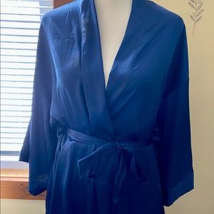 Final price!Victoria Secret beautiful royal blue robe silky satin